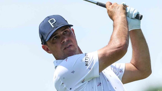 Gary Woodland hits his tee shot during the first round of the 2023 3M Open in Minnesota.